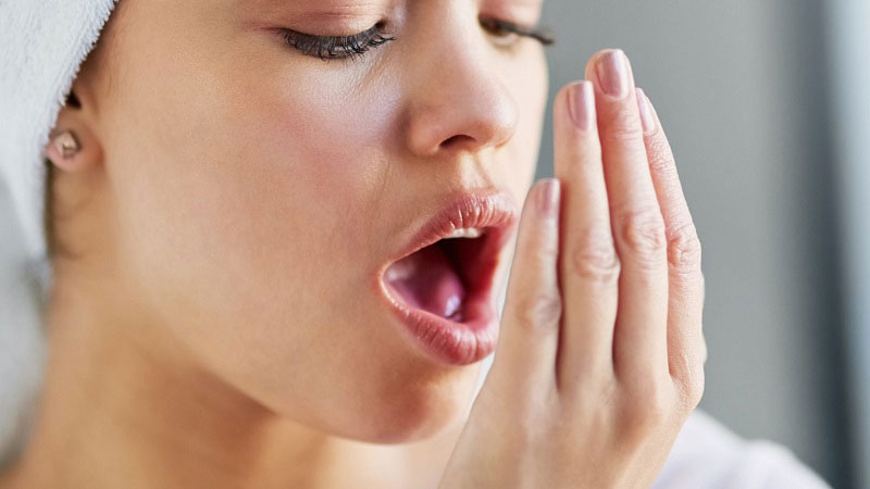 علت بو گرفتن کامپوزیت دندان